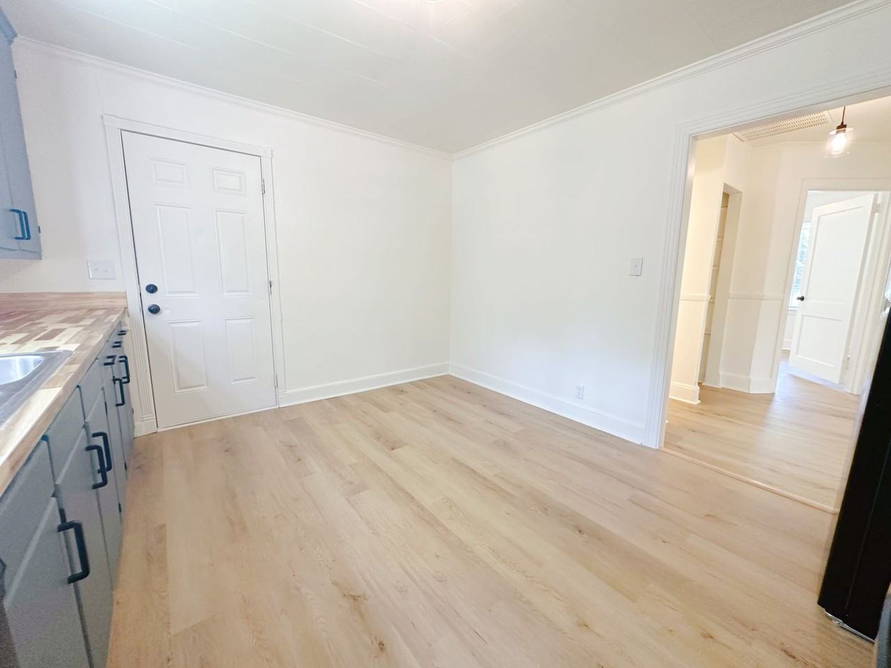 1212 E Willowbrook Dr - Photo 7 of 22