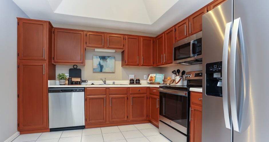 The Dorchester Apartments - Photo 5 of 22