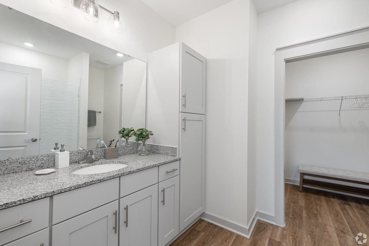 Allier Port Wentworth - Photo 5 of 23