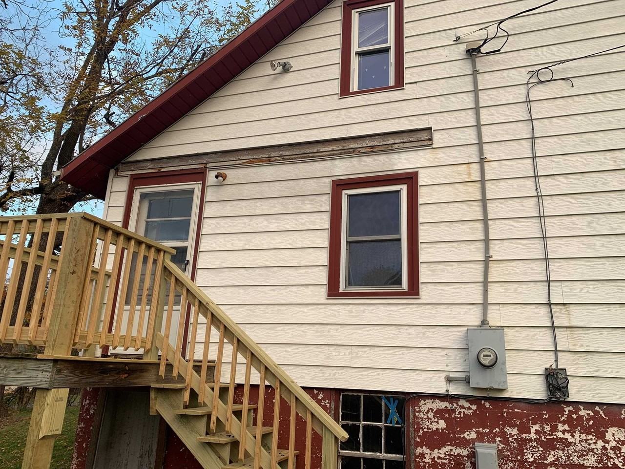 9 Seven Springs Ln - Photo 3 of 13