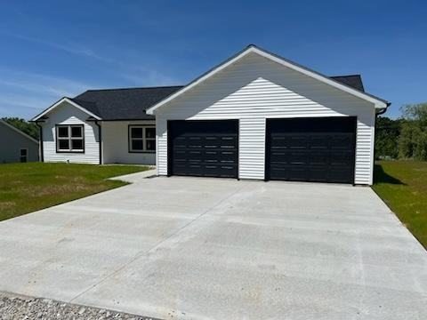 4031 Breckenridge Dr - Photo 2 of 32