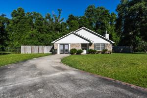 featured image of 42 Jessica Ct #1