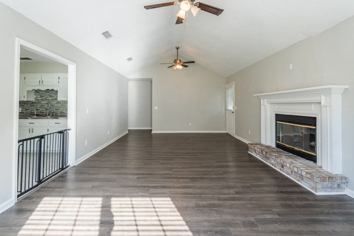 42 Jessica Ct #1 - Photo 6 of 11