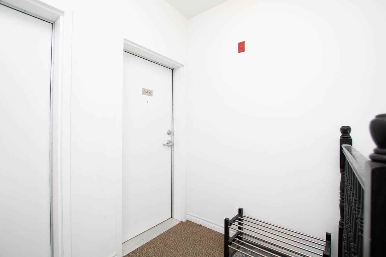 314 Everest Private #H - Photo 3 of 31