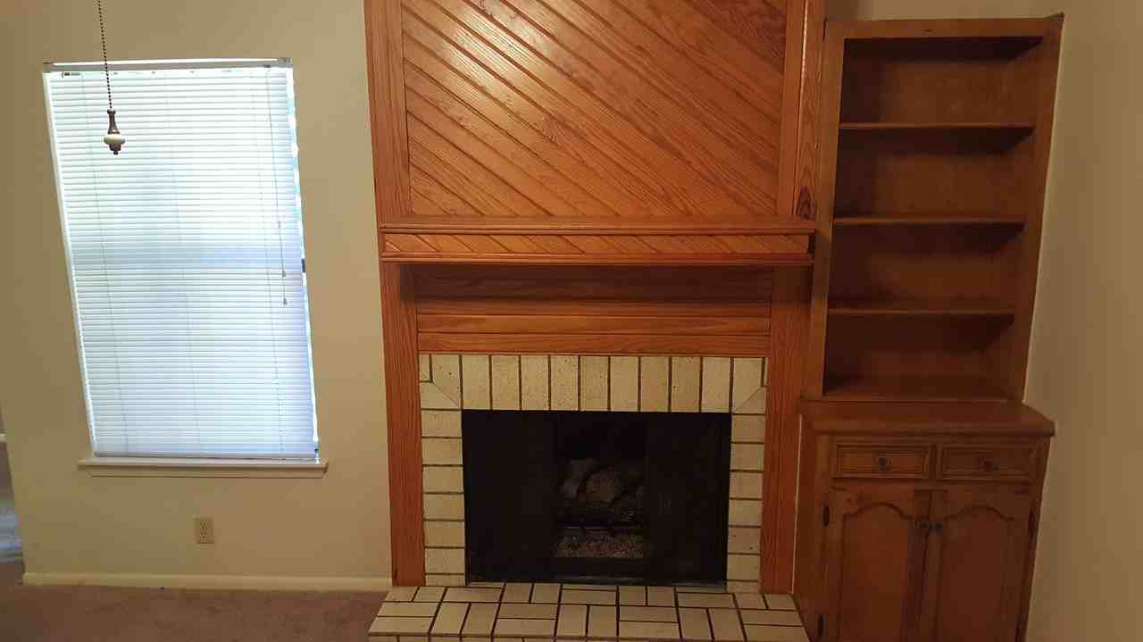 4004 High Ridge Cir - Photo 3 of 15