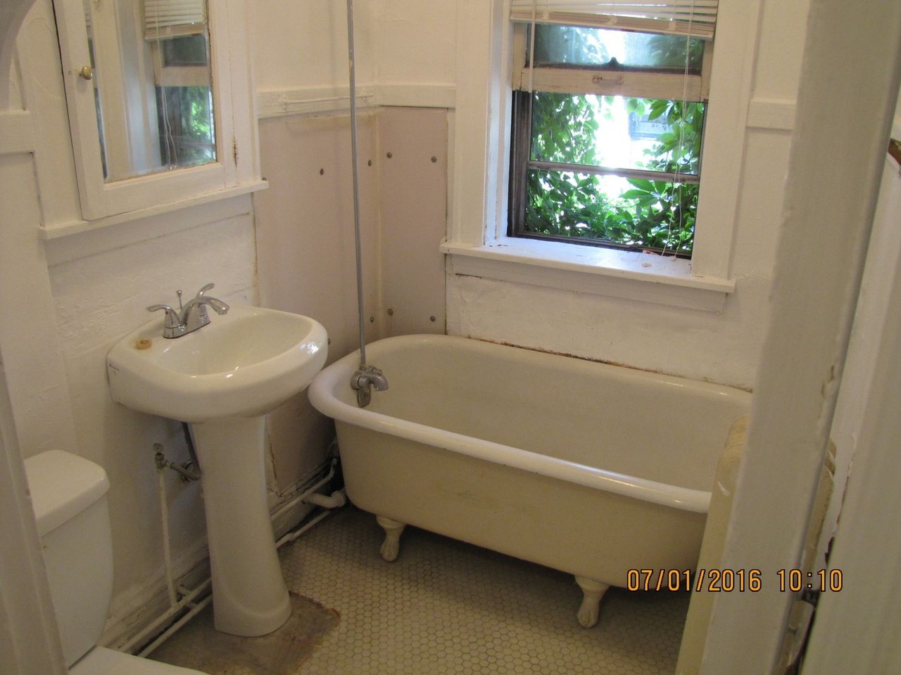 1905 Stevens - Photo 4 of 13