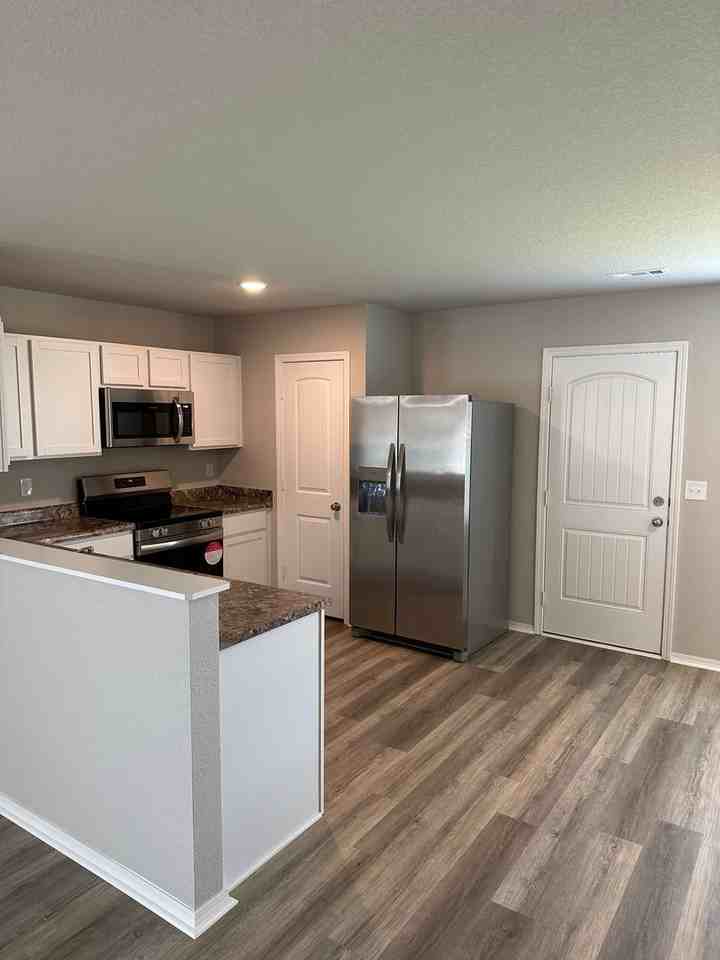 35 Foster Louis Ln - Photo 6 of 20