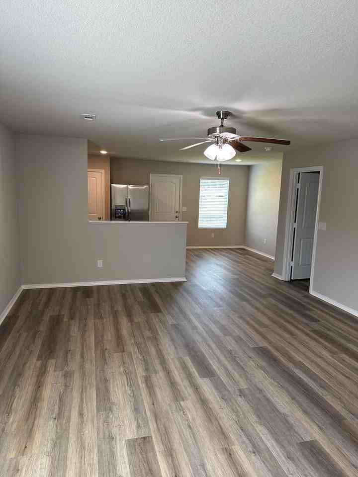 35 Foster Louis Ln - Photo 5 of 20