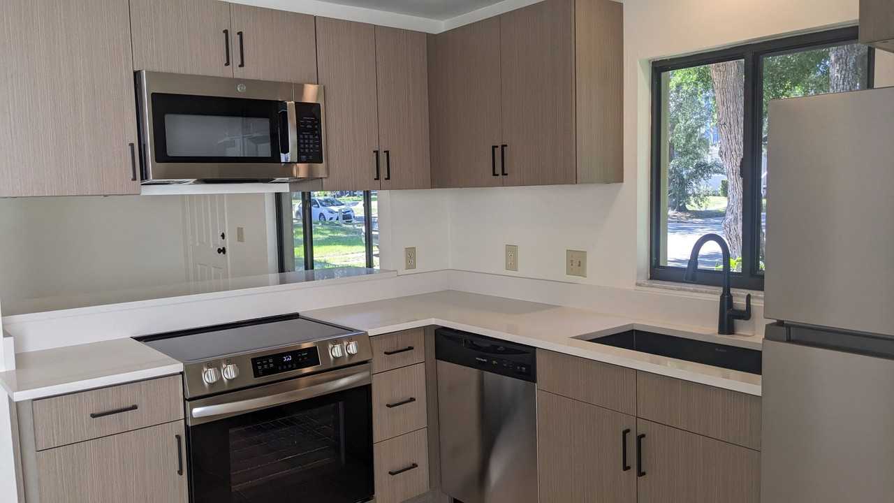 75 W Muriel St #1 - Photo 2 of 10
