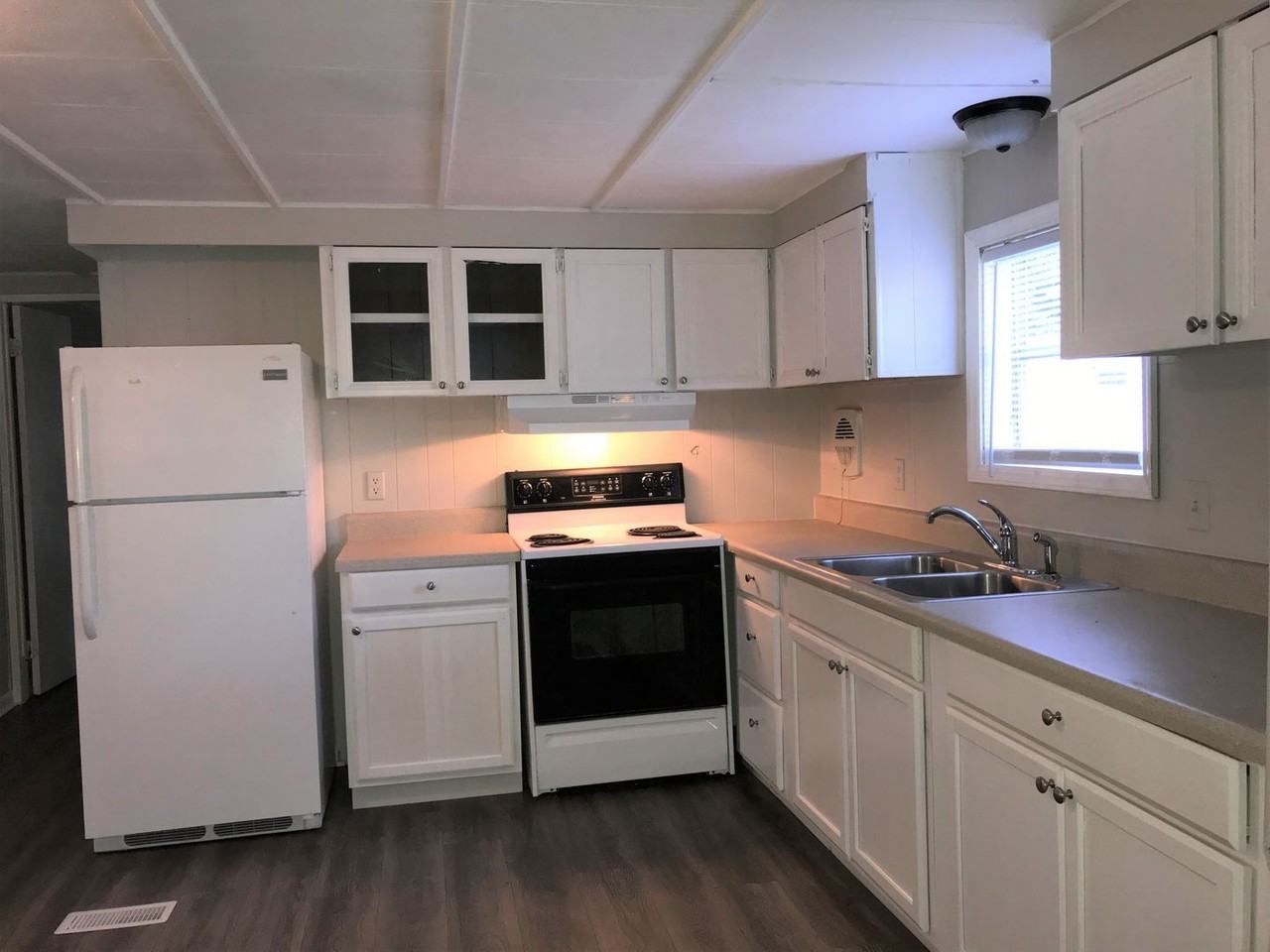 75 Irwin Rd - Photo 2 of 15