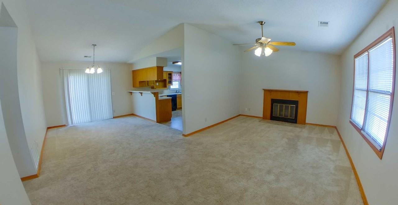 900 Davis Dr - Photo 4 of 11