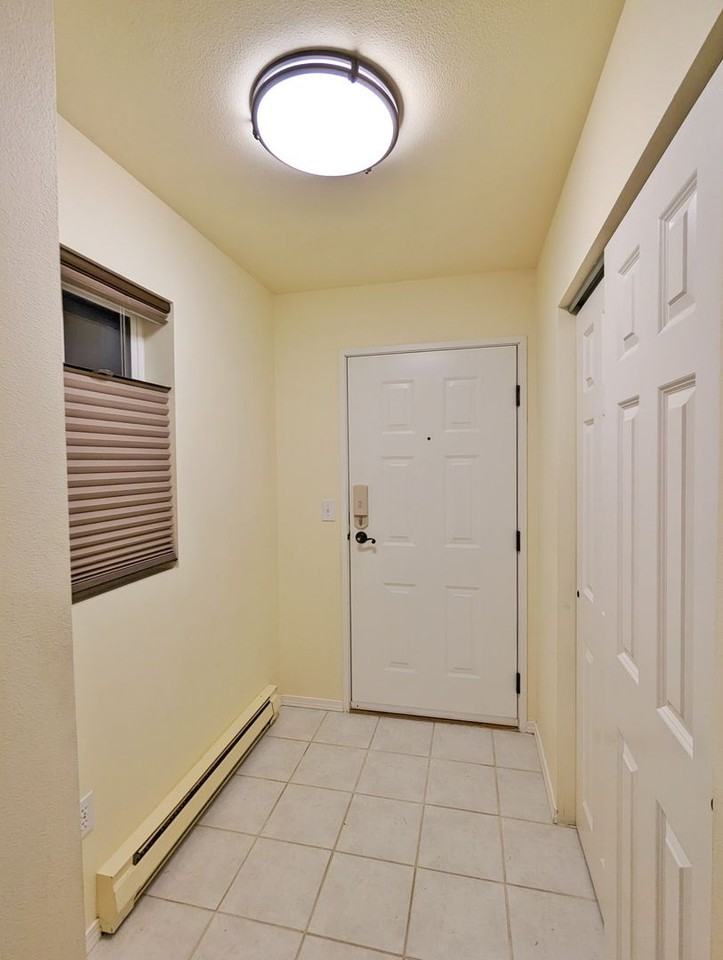 2551 Vista Dr - Photo 2 of 28