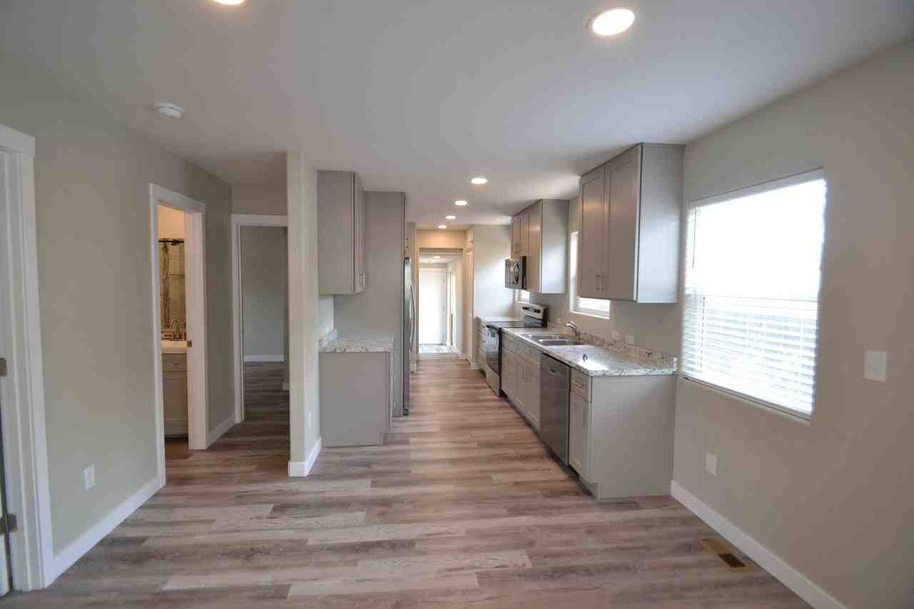 3019 W Uintah St - Photo 4 of 24