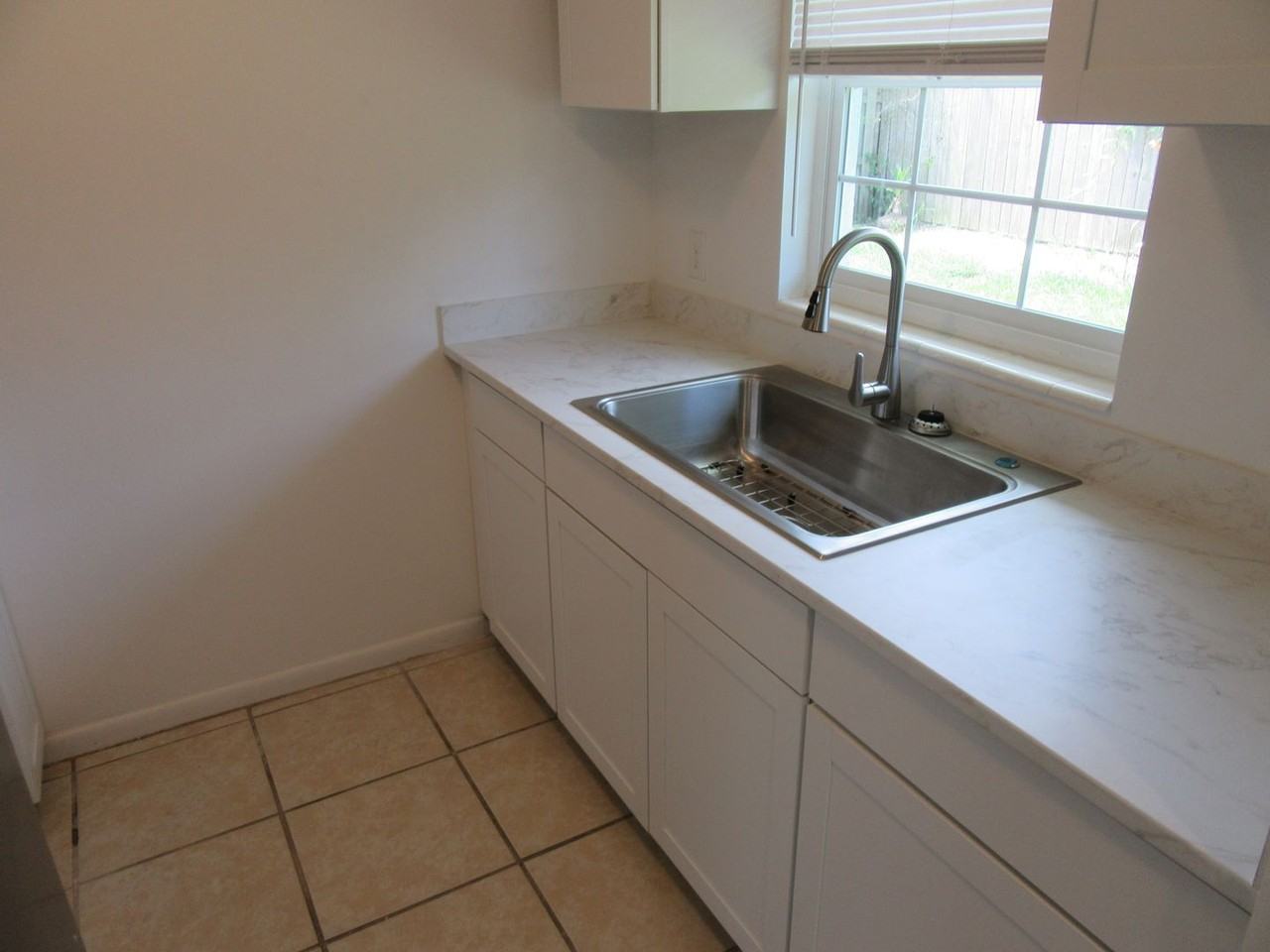 6427 Sunset Ave - Photo 2 of 12