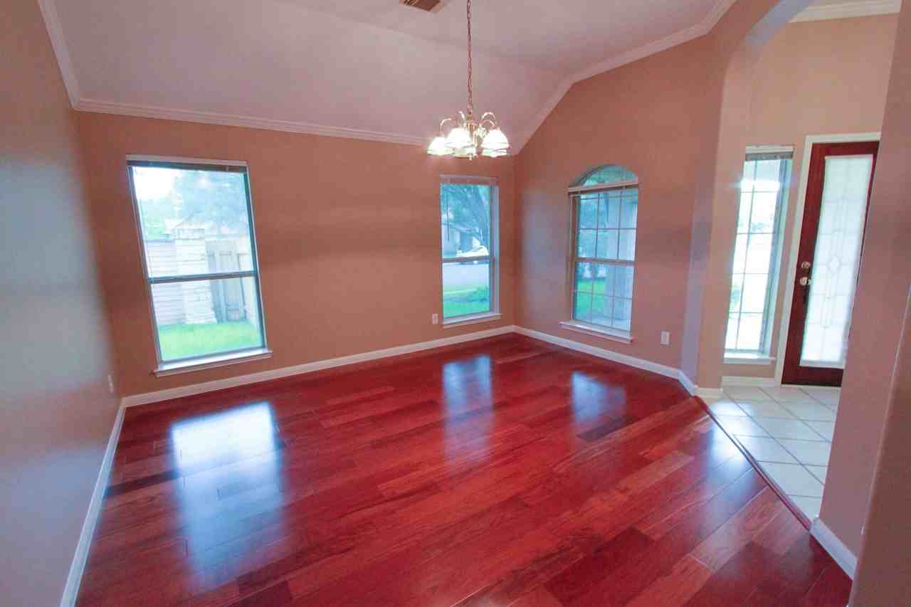 8509 Springfield Gorge Dr - Photo 6 of 37