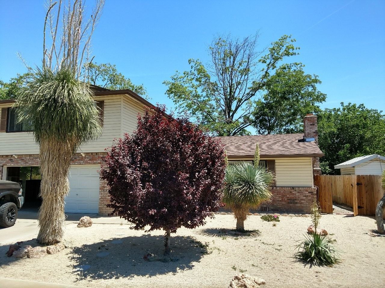 2192 Denevi Dr - Photo 3 of 17