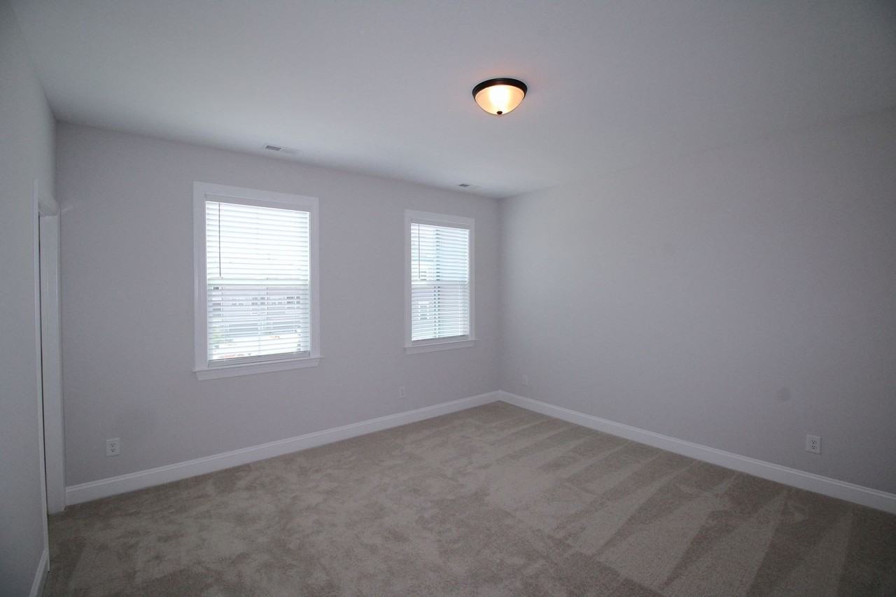 612 Amaranth Dr - Photo 2 of 27