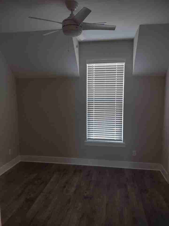 408 S Kelly St. - Photo 3 of 9