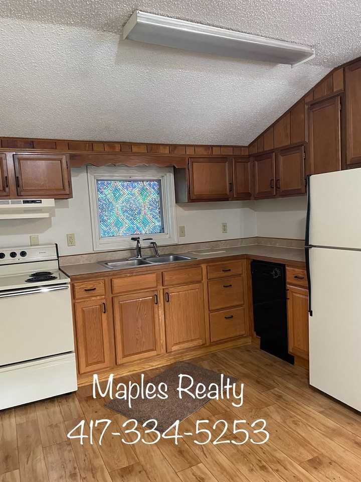 Oakland - Photo 2 of 7