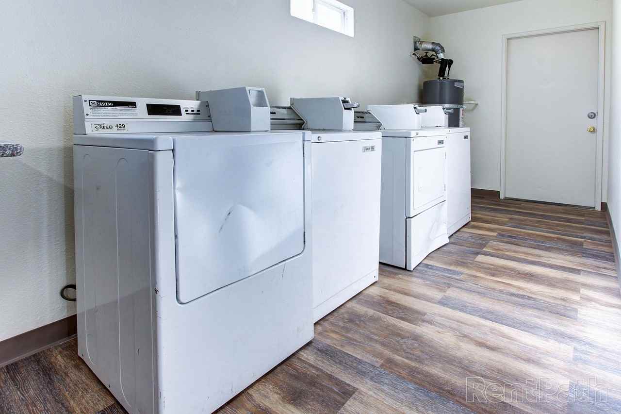 1108 Porter Avenue - Photo 3 of 3