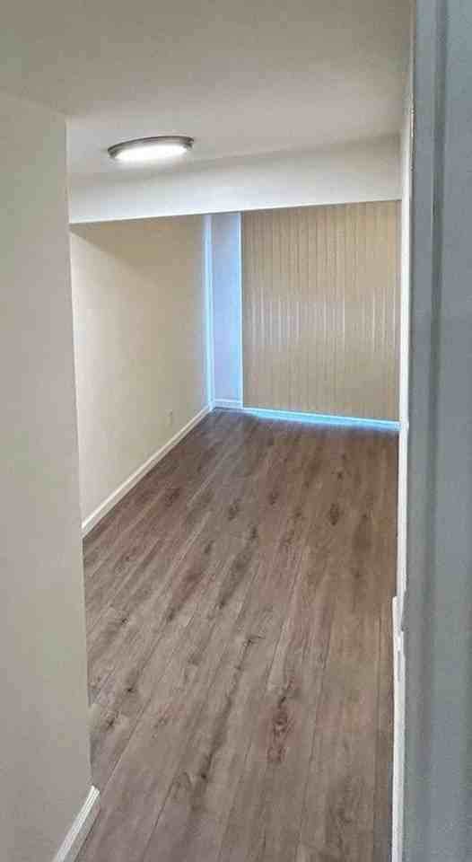 2740 E 24th St - Photo 5 of 20