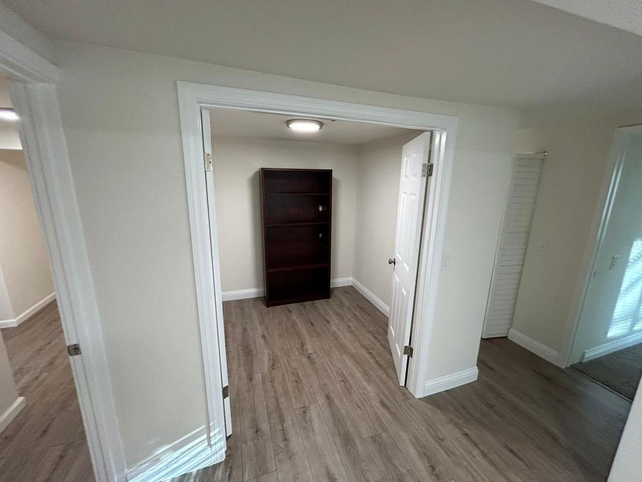 2740 E 24th St - Photo 6 of 20