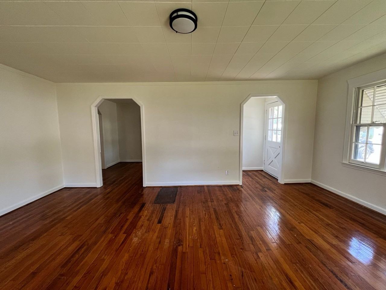 1407 S Moore Rd - Photo 5 of 14