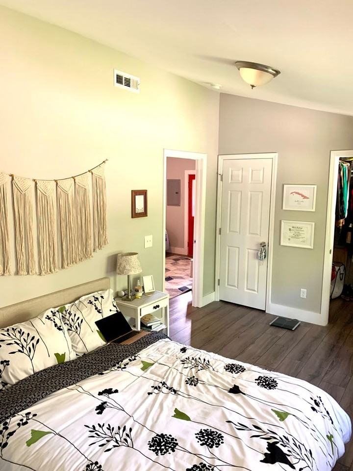 212 212 B Lanier Dr - 1 Bedroom - Photo 7 of 10