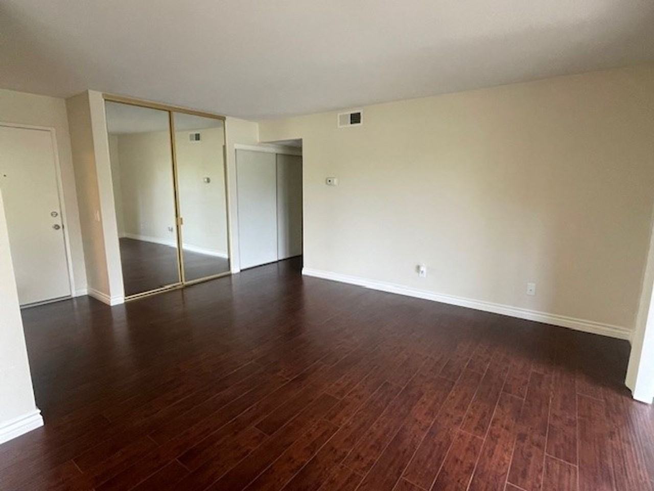 290 Sequoia Ct #13 - Photo 7 of 19