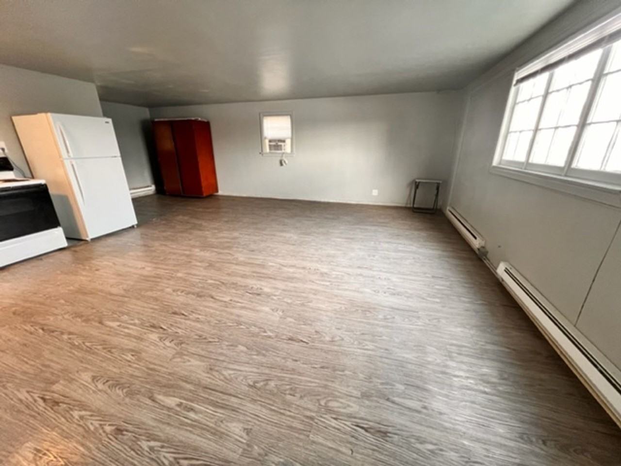 1901 1/2 S Federal Way - Photo 3 of 10