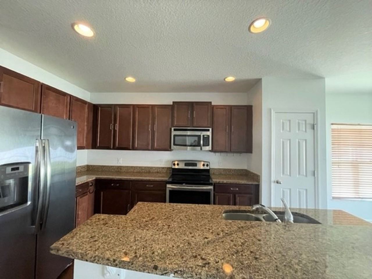 4738 Rockvale Dr - Photo 7 of 27