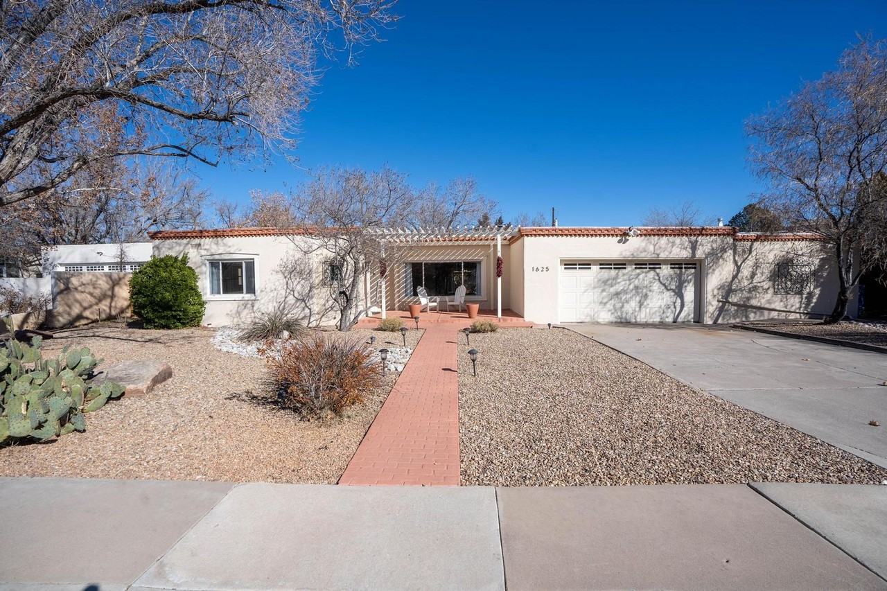 1625 Los Alamos Ave Sw - Photo 2 of 45
