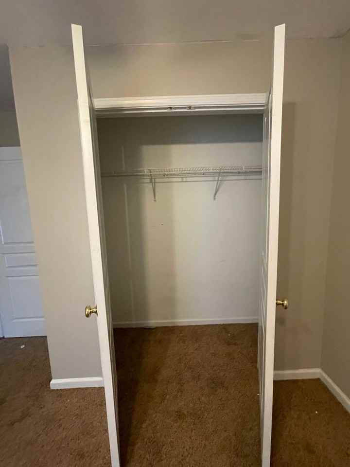 405 Fulton Dr - Photo 3 of 12