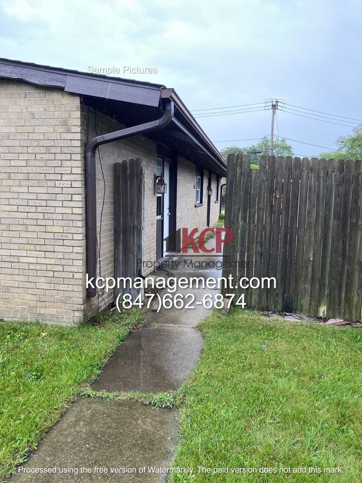 C2 Properties- 2417 Lewis - Photo 3 of 24