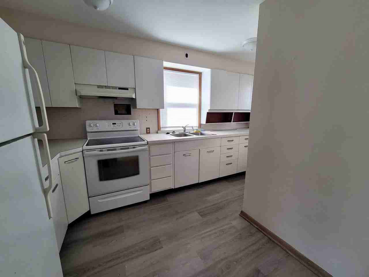 1340 1st Avenue NW - Photo 2 of 8