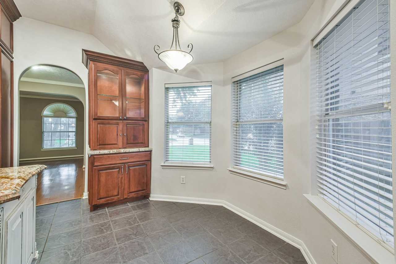 20942 Wind Field Ln - Photo 3 of 46