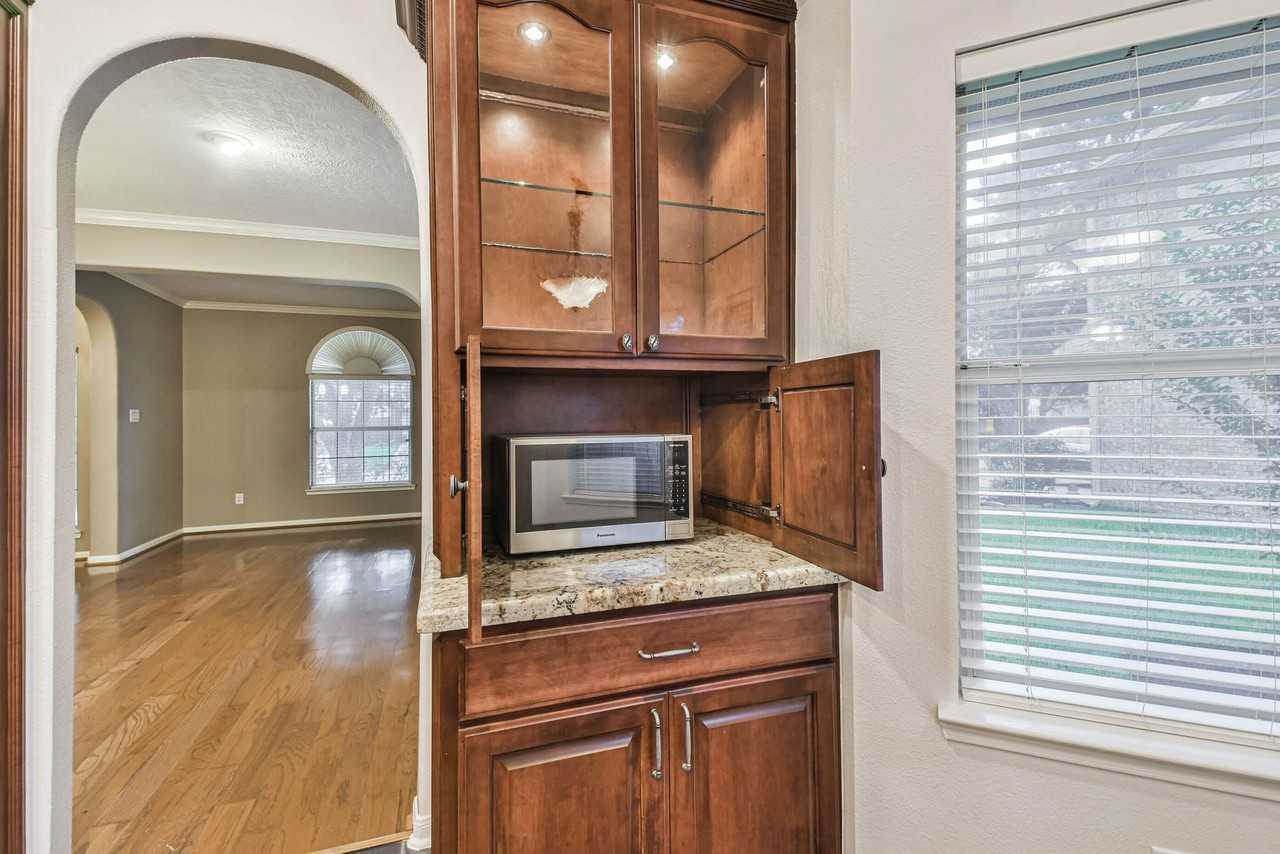 20942 Wind Field Ln - Photo 5 of 46