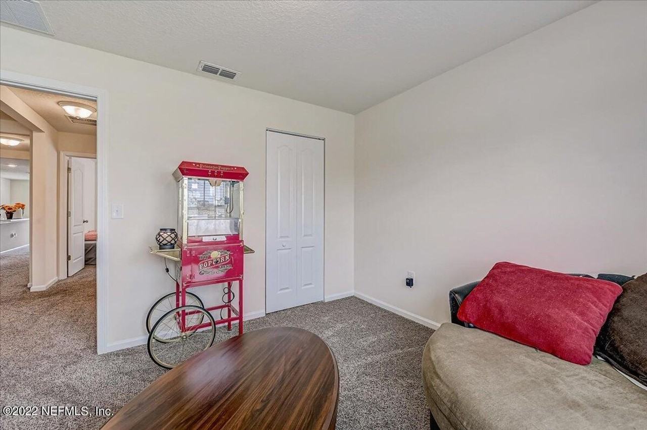 2482 Beachview Dr - Photo 3 of 19