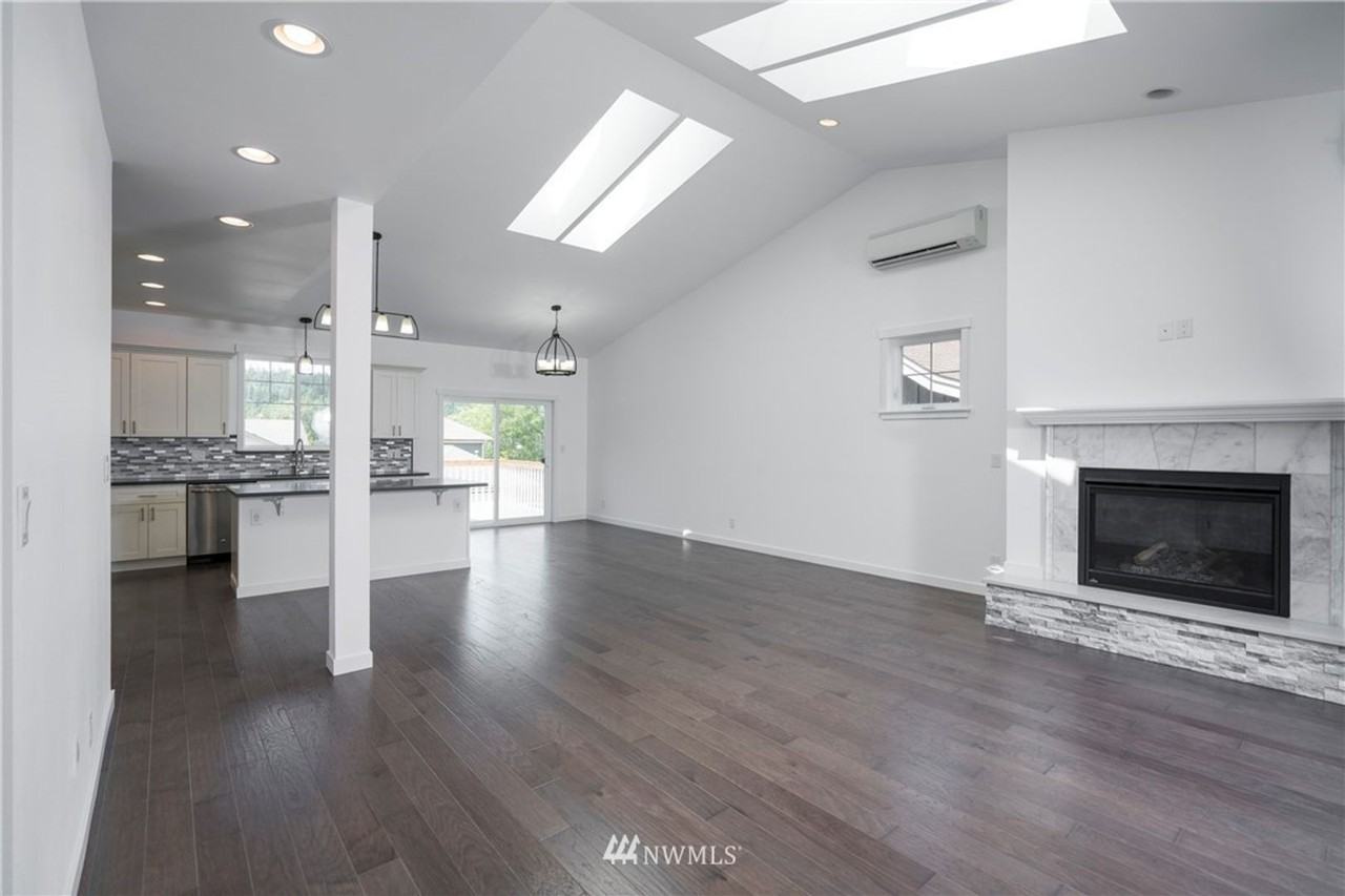 116 42nd St - Photo 6 of 16