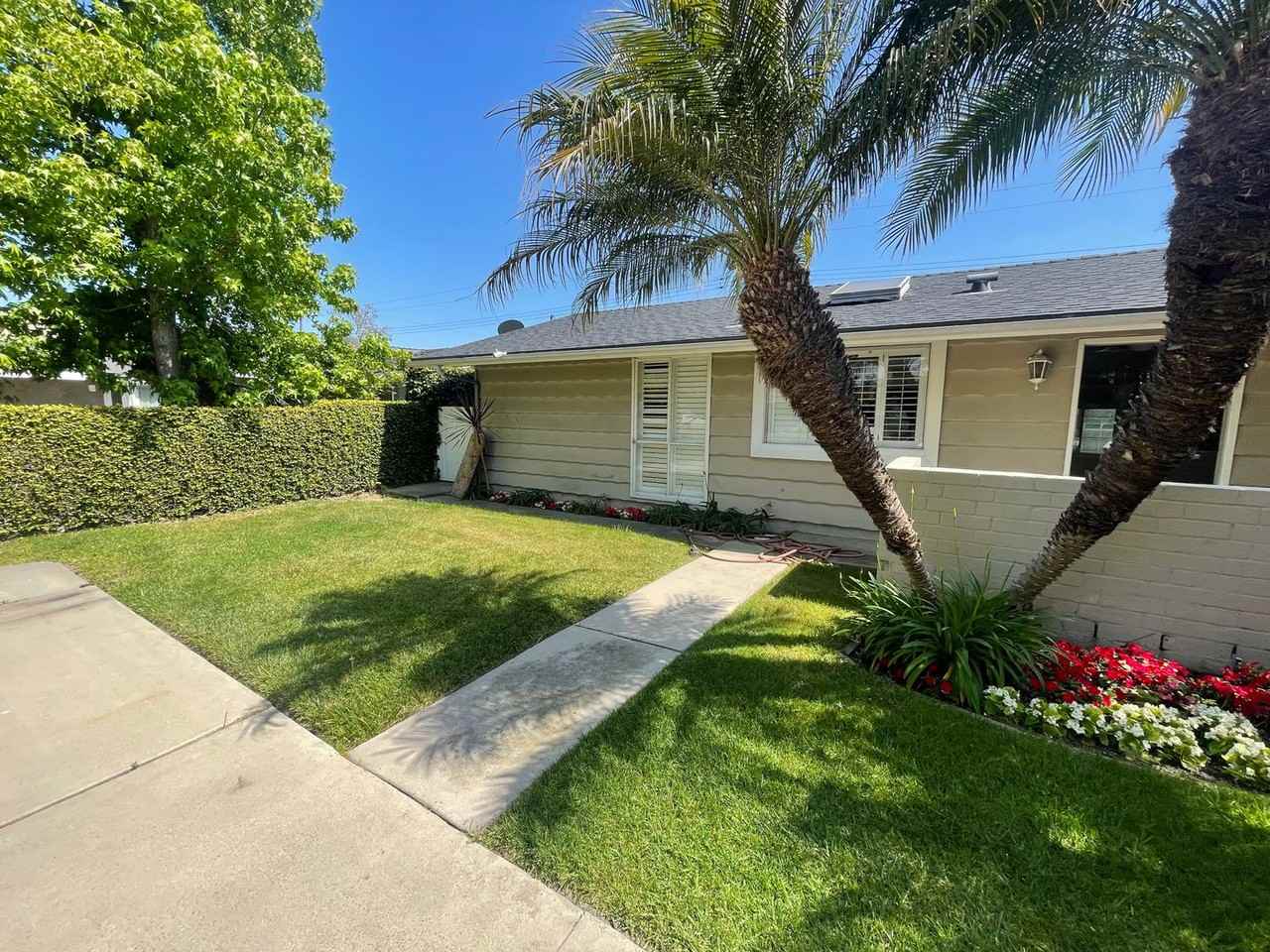 2782 Mainway Dr - Photo 3 of 16