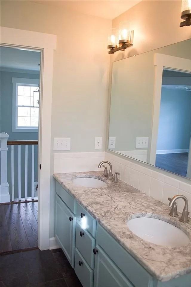 219 Greene Street - Photo 5 of 11