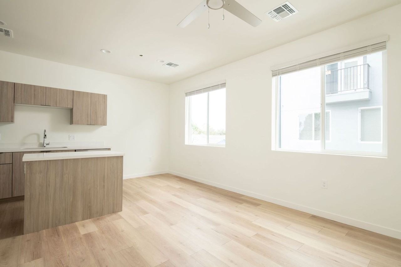 1818 1818 W Earll - 17 #17 - Photo 7 of 26