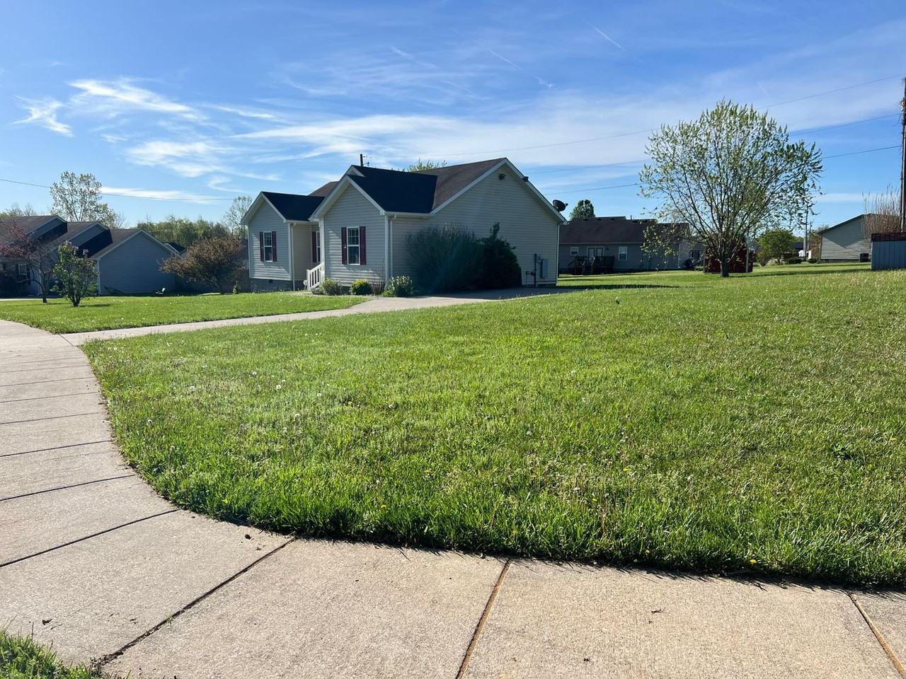 1705 Madison Ct - Photo 2 of 18