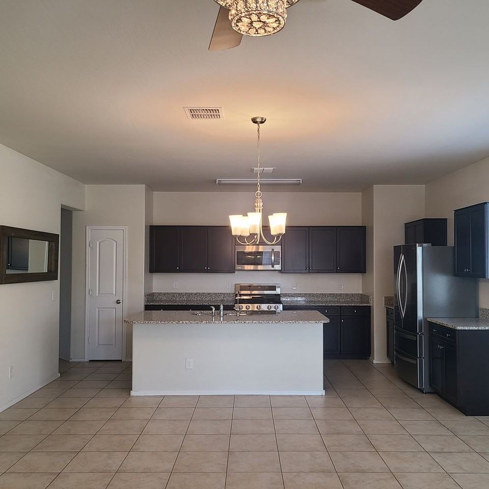 3703 N 298th Dr - Photo 7 of 21