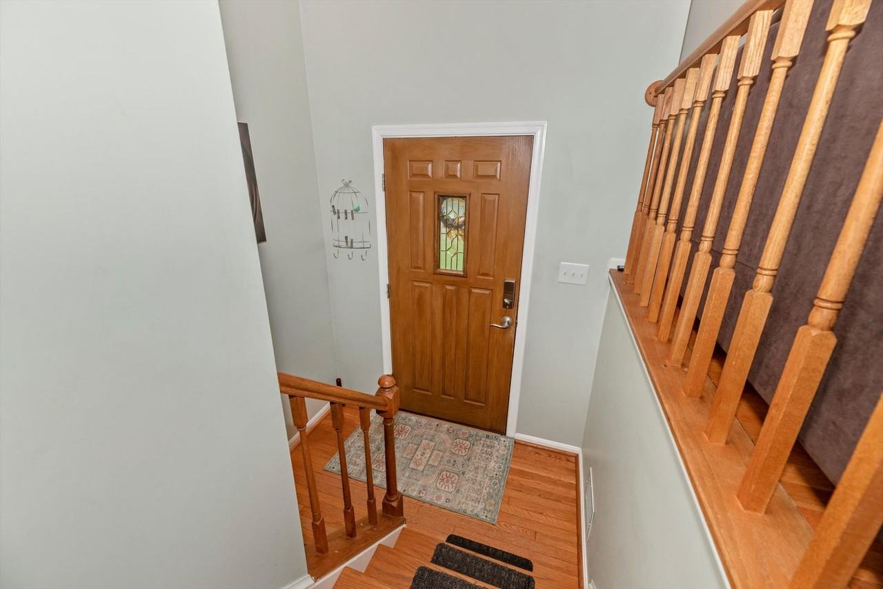 24552 Cutsail Dr - Photo 3 of 50