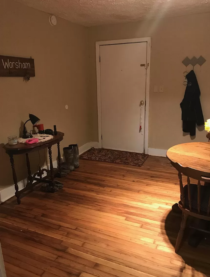 472 Whitehall Rd - Photo 4 of 7