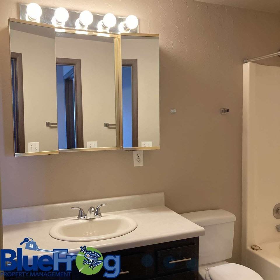 535 Spinnaker Lane - Photo 3 of 7