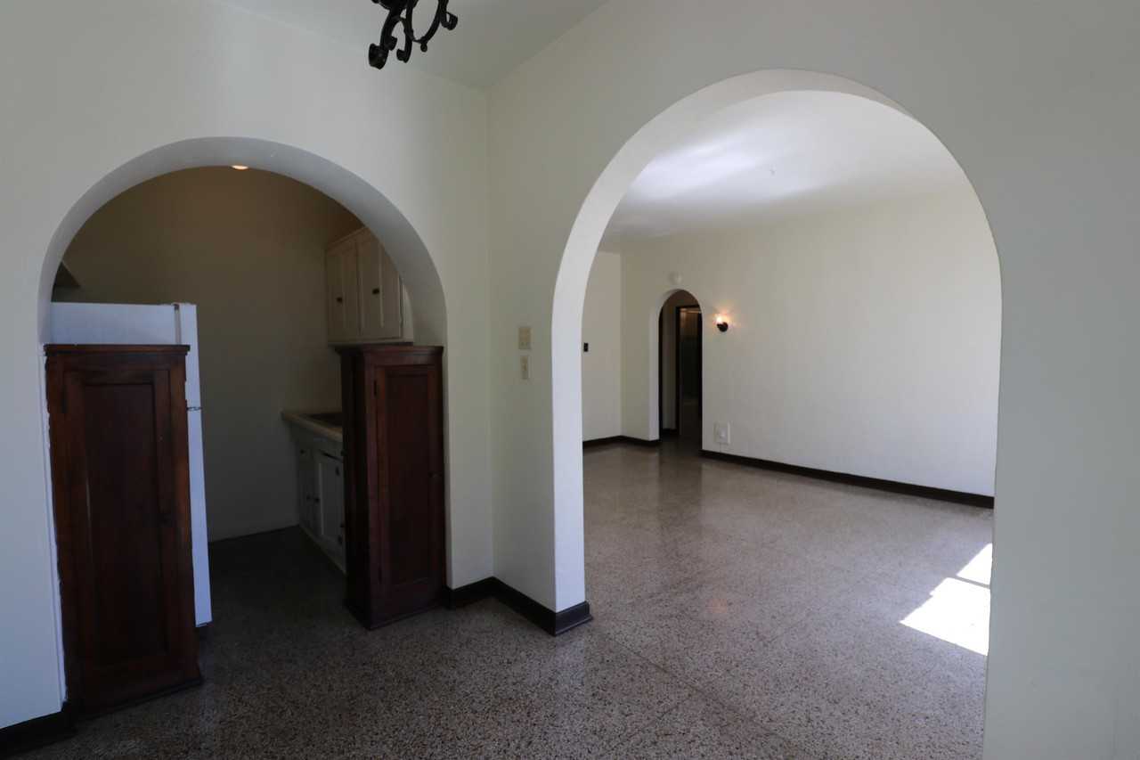 Grace Manor - Photo 4 of 50