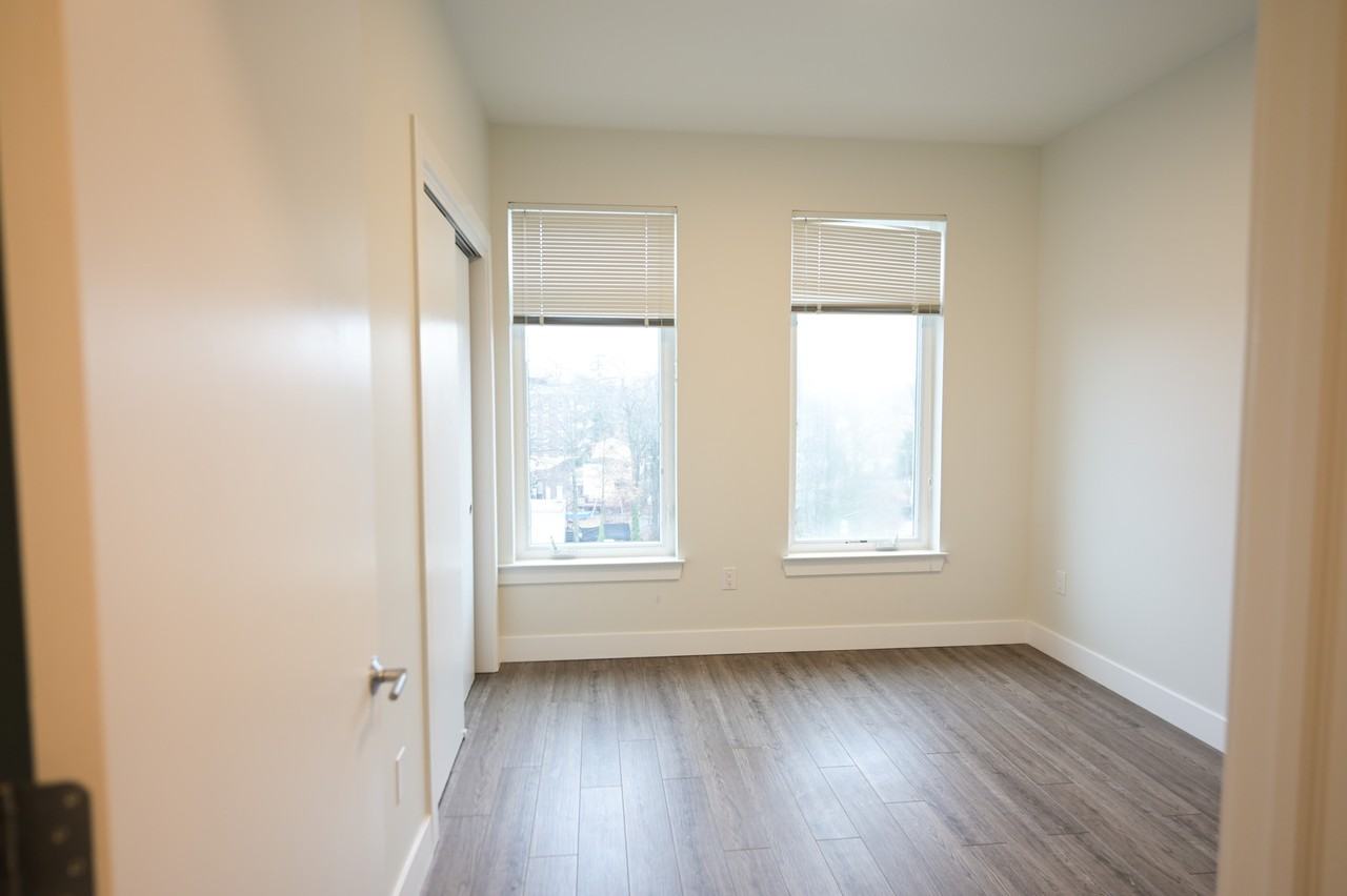 475 William Street - Photo 4 of 50