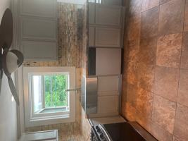 featured image of 214 5th Ave